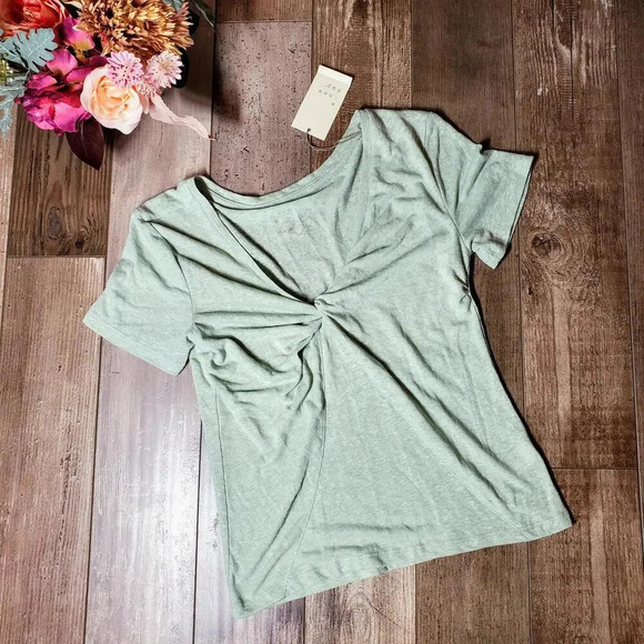 NWT a new day Green V-Neck Twist Front Blouse Top Size X-Small XS - Picture 12 of 12